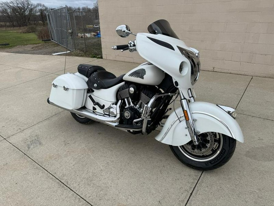 2017 Indian Motorcycle® Chieftain® White Smoke