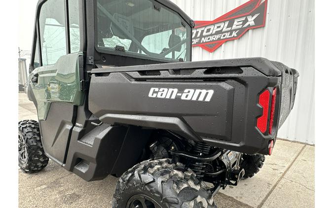 2024 Can-Am DEFENDER DPS CAB HD9