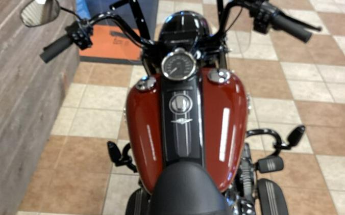 2024 Harley-Davidson® Road King® Special Red Rock