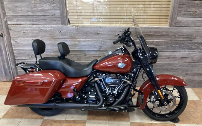 2024 Harley-Davidson® Road King® Special Red Rock