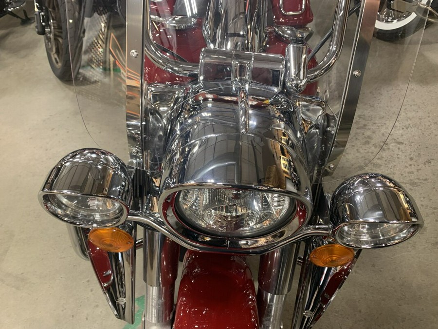 2021 Harley-Davidson® Road King® Billiard Red with Detachable Tour Pack
