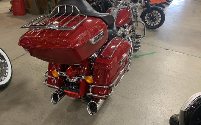 2021 Harley-Davidson® Road King® Billiard Red with Detachable Tour Pack