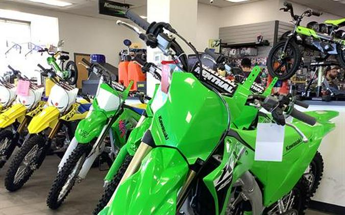 2024 Kawasaki KX450 First Look [9 Fast Facts, Specs, Photos]