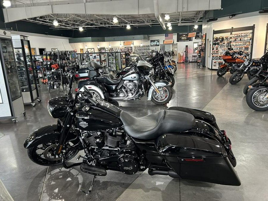 2022 Harley-Davidson® FLHRXS - Road King® Special