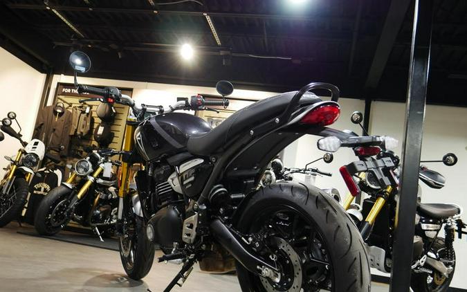 2025 Triumph Speed 400 Phantom Black / Storm Grey