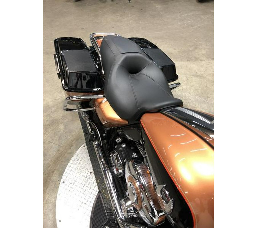2008 Harley-Davidson® Electra Glide Ultra Classic 105th Anniversary - FP8224