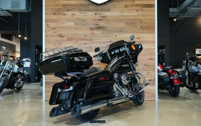2015 Harley-Davidson Street Glide FLHXS - Special