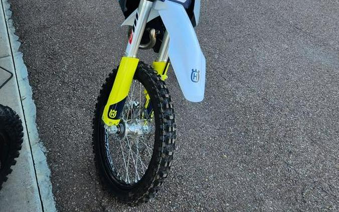 2023 Husqvarna® FX 450