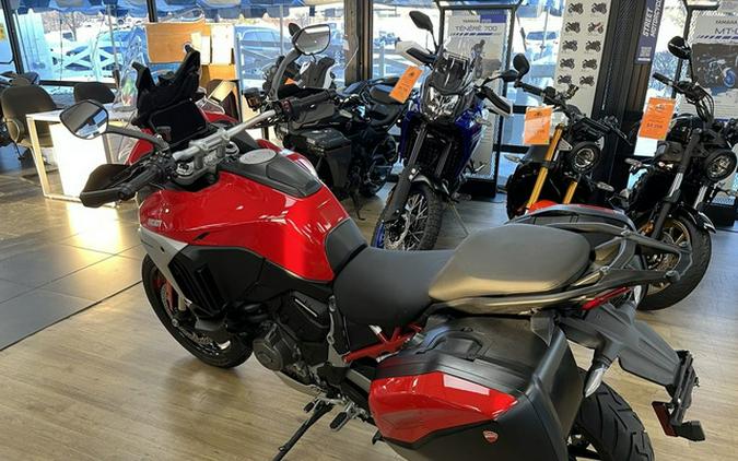 2024 Ducati Multistrada V4 S Travel & Radar Spoked Wheels Red