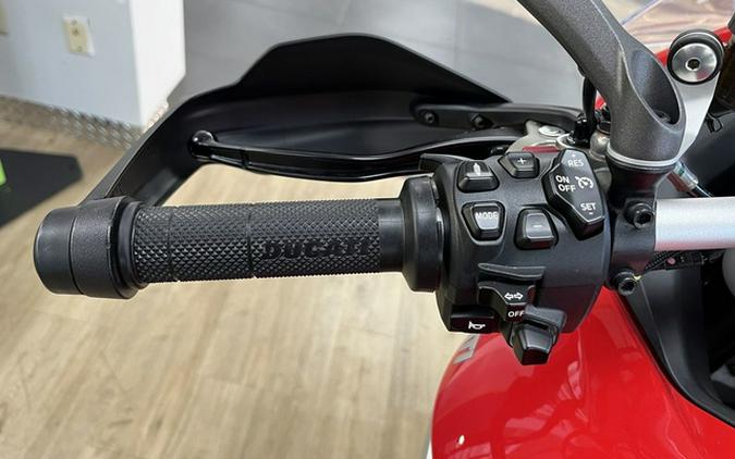 2024 Ducati Multistrada V4 S Travel & Radar Spoked Wheels Red