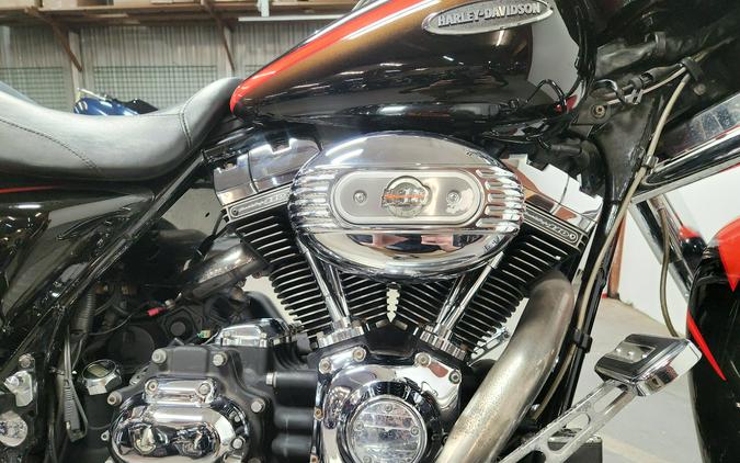 2007 Harley-Davidson® CVO Electra Glide Ultra Classic - FP7523
