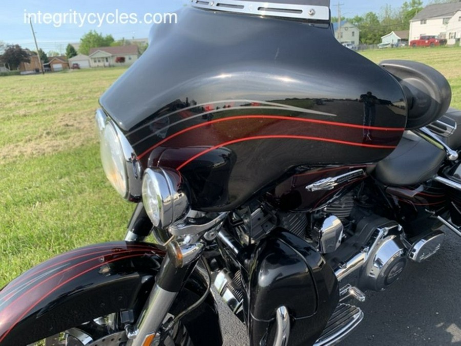 2011 Harley-Davidson® FLHXSE2 - CVO™ Street Glide®