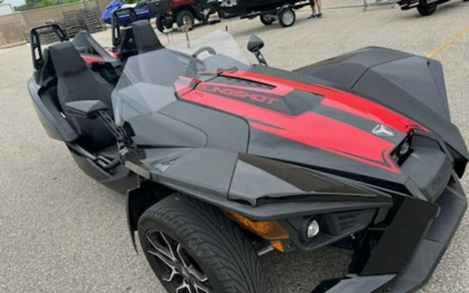 2017 Polaris Slingshot SLINGSHOT SL Sunset Red