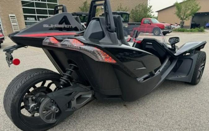 2017 Polaris Slingshot SLINGSHOT SL Sunset Red