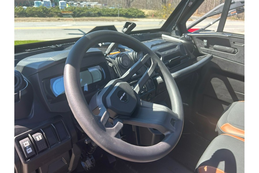 2024 Can-Am Defender Limited HD10 Red & Black