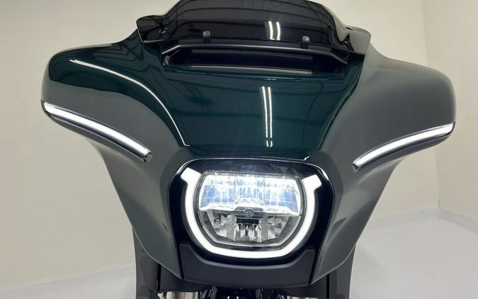 FLHX 2024 Street Glide®