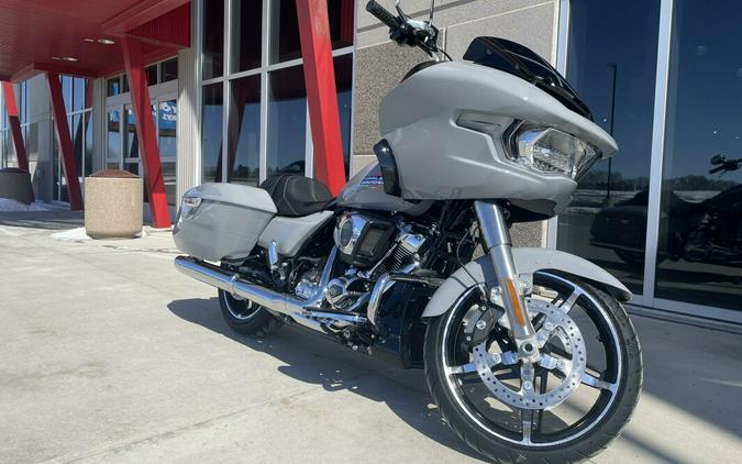 FLTRX 2024 Road Glide®