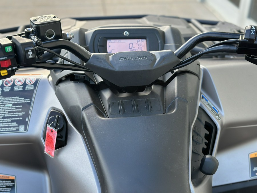 2025 Can-Am OUTLANDER MAX XT 700