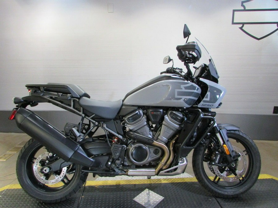 2025 Harley-Davidson® RA1250S - Pan America® 1250 Special