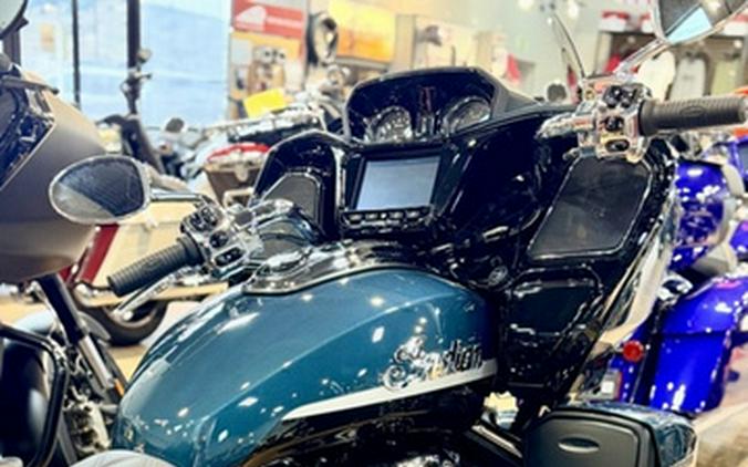 2026 Indian Pursuit Limited 112 W/Powerband Audio Cascade Gre