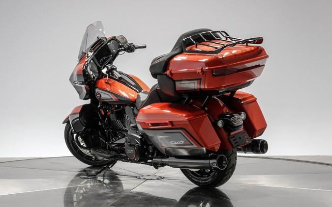 2026 Harley-Davidson FLHXLSE CVO Street Glide Limited in Citrus Heat with 10 miles