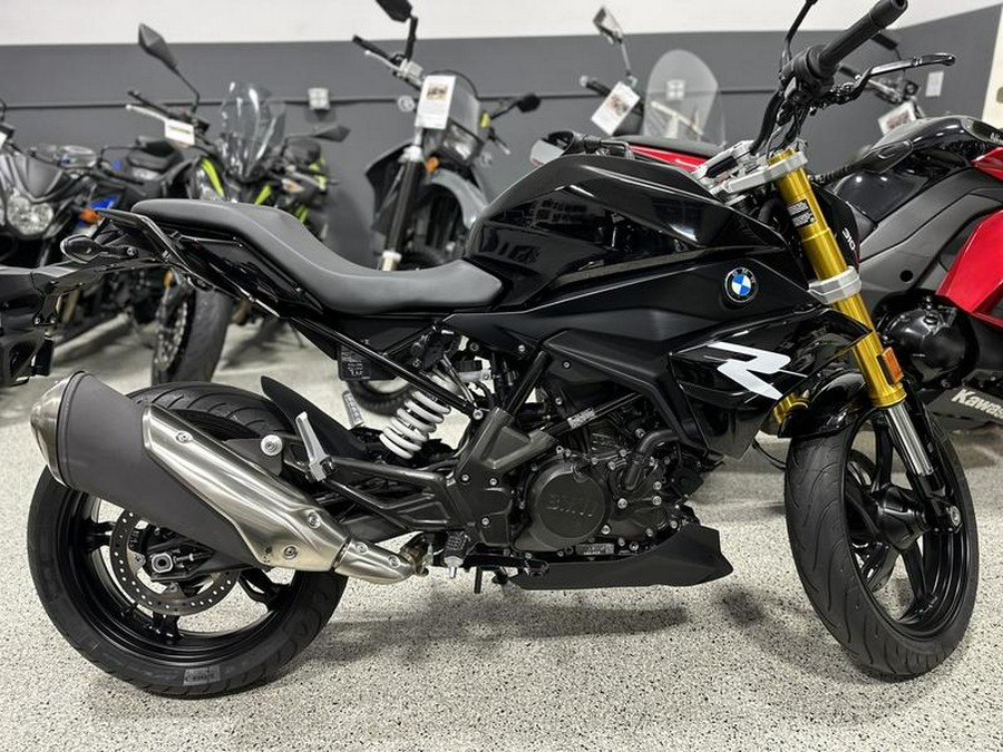 2022 BMW G 310 R Cosmic Black 2