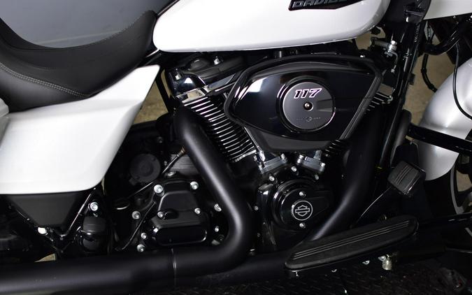 2025 Harley-Davidson Road Glide White Onyx Pearl - Black Finish
