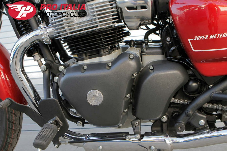 2024 Royal Enfield Super Meteor 650 Celestial Red