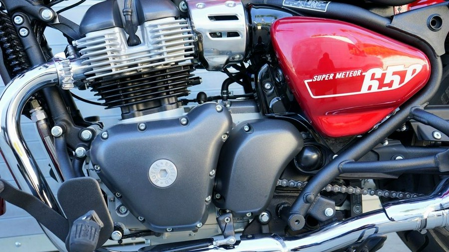 2024 Royal Enfield Super Meteor 650 Celestial Red