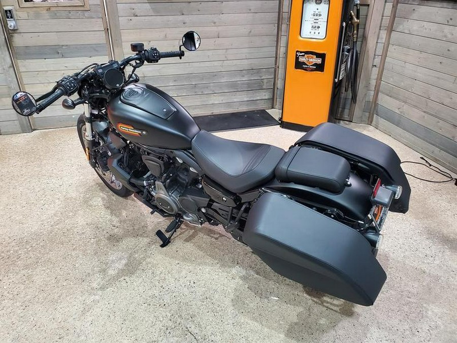 2023 Harley-Davidson® RH975S - Nightster™ Special