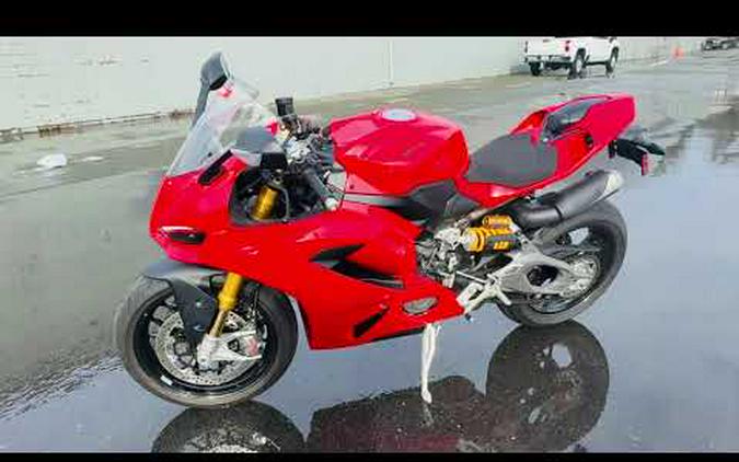 2025 Ducati Panigale V2 S