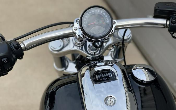 2025 Harley-Davidson Breakout