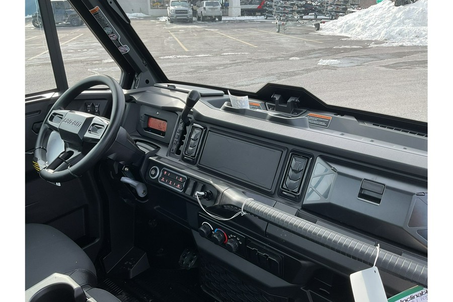 2026 Can-Am DEFENDER XT CAB