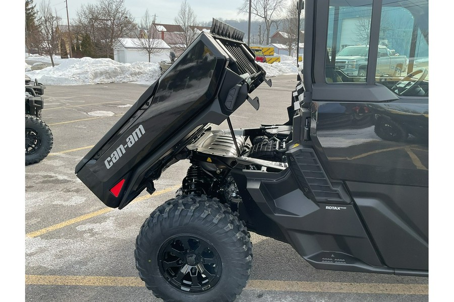 2026 Can-Am DEFENDER XT CAB