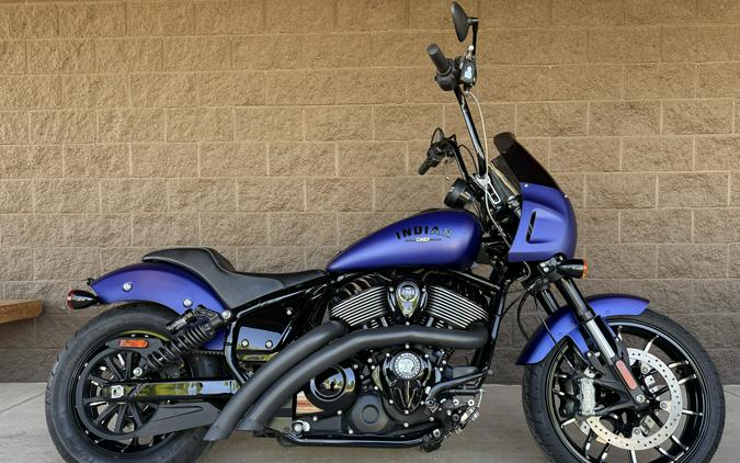 2023 Indian Sport Chief Dark Horse® Icon