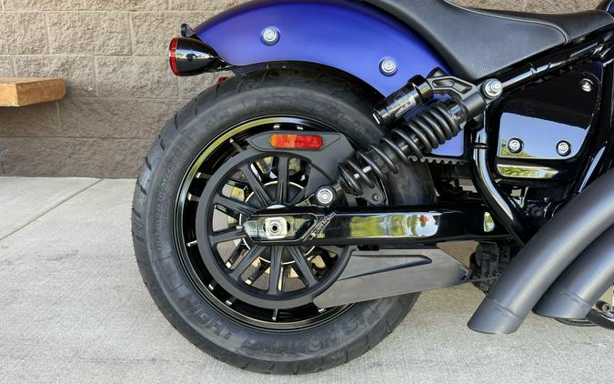 2023 Indian Sport Chief Dark Horse® Icon