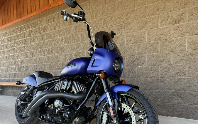 2023 Indian Sport Chief Dark Horse® Icon
