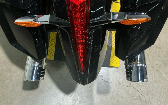 2016 Victory Magnum