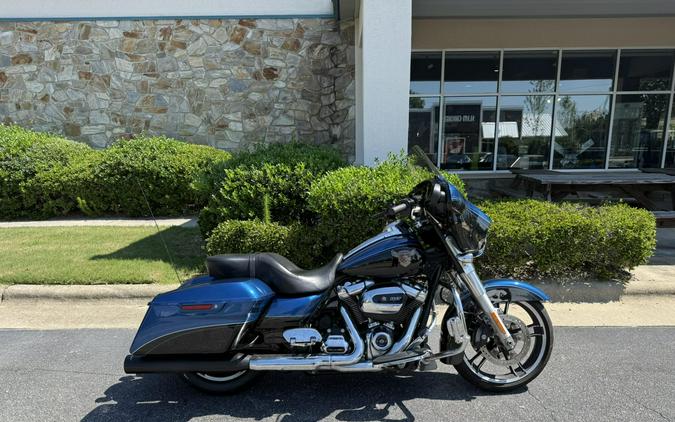 FLHX 2018 Street Glide®