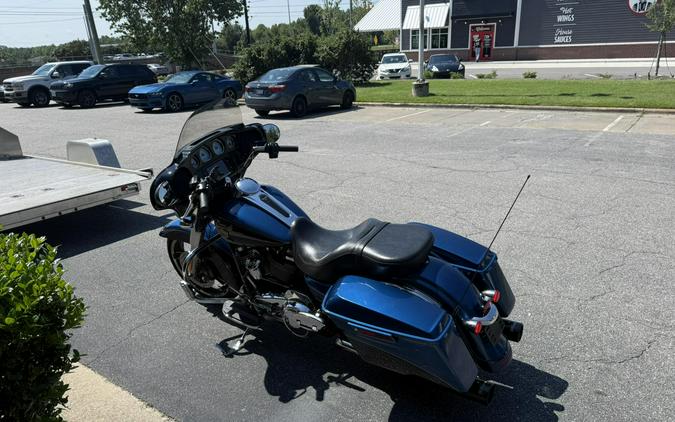 FLHX 2018 Street Glide®
