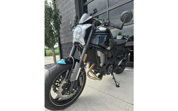 2022 700CL-X Sport CF700-2AUS - CFMOTO