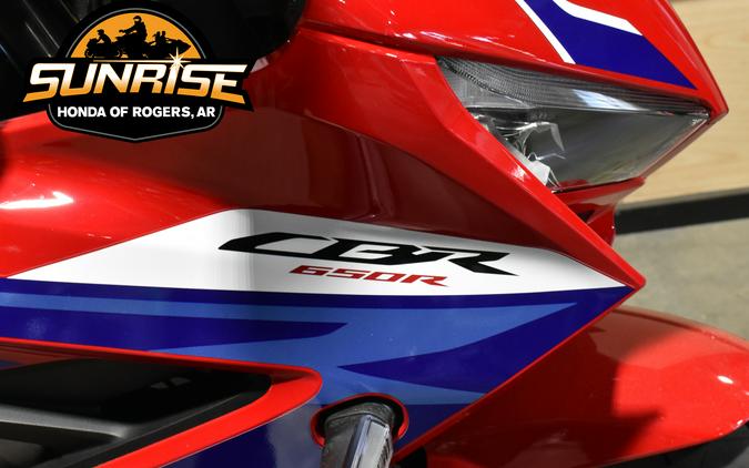 2026 CBR650R E-CLUTCH - Honda