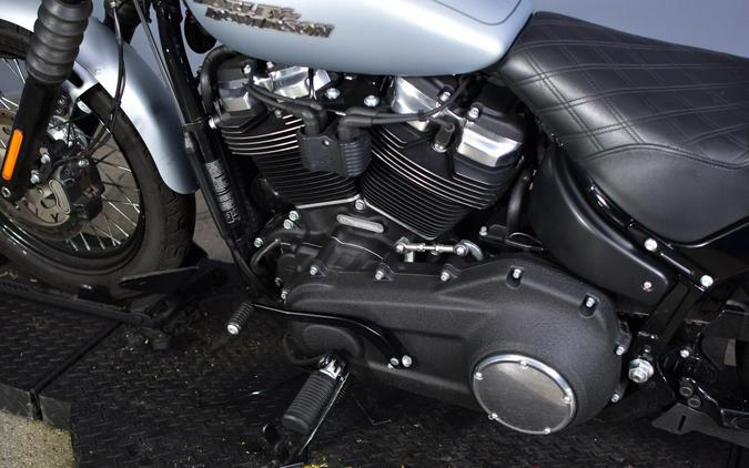 2020 Harley-Davidson Street Bob Barracuda Silver Denim