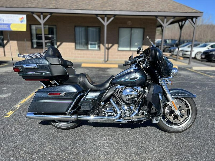 2015 Harley-Davidson® FLHTCUL - Electra Glide® Ultra Classic® Low