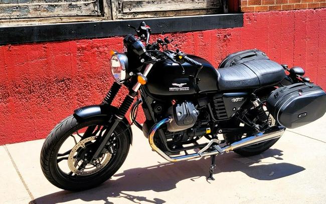 2016 Moto Guzzi V7 II Stone