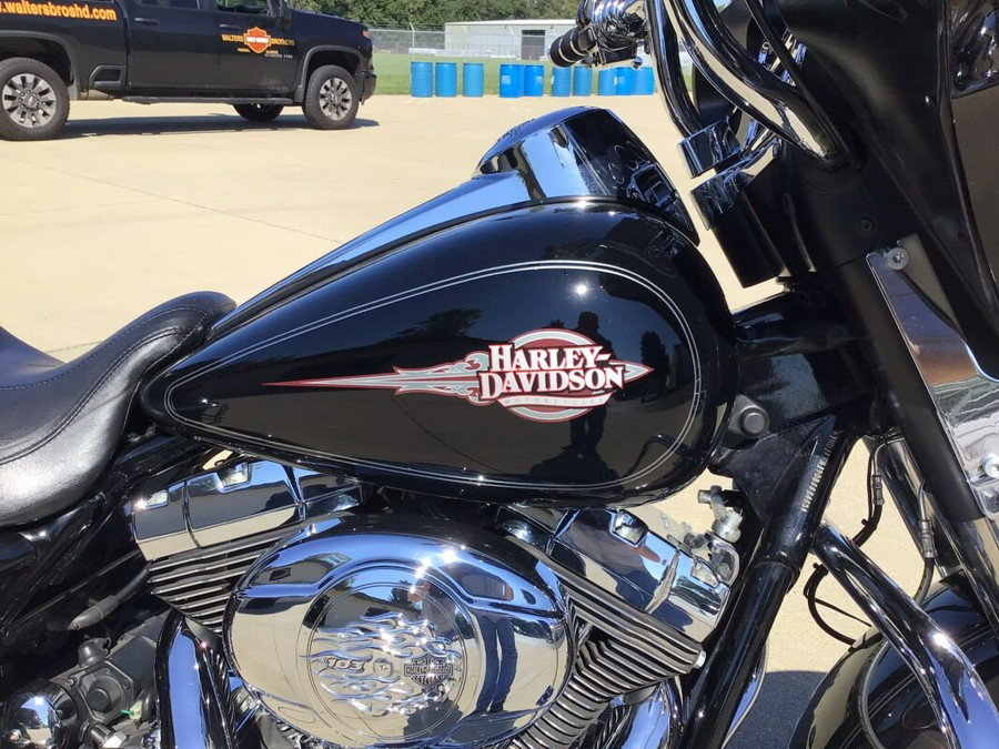 FLHTC 2013 Electra Glide® Classic