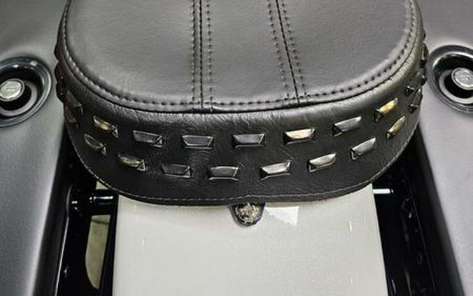 2025 Harley-Davidson® FLHC - Heritage Classic