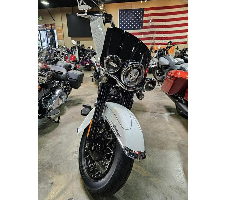 2025 Harley-Davidson® FLHC - Heritage Classic