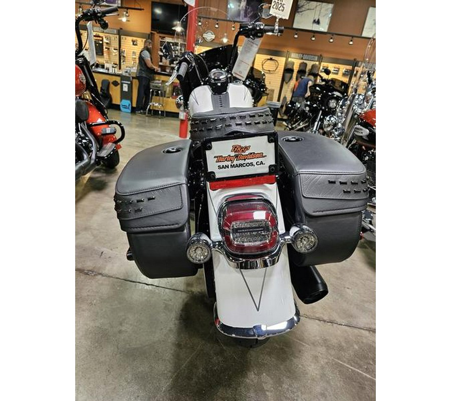 2025 Harley-Davidson® FLHC - Heritage Classic
