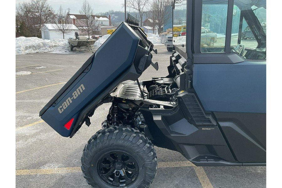 2026 Can-Am DEFENDER XT CAB HD11
